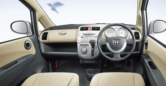 F�^�C�v�iFF�j�@���[�J�[�I�v�V�����i�t���I�[�g�E�G�A�R���f�B�V���i�[�j������