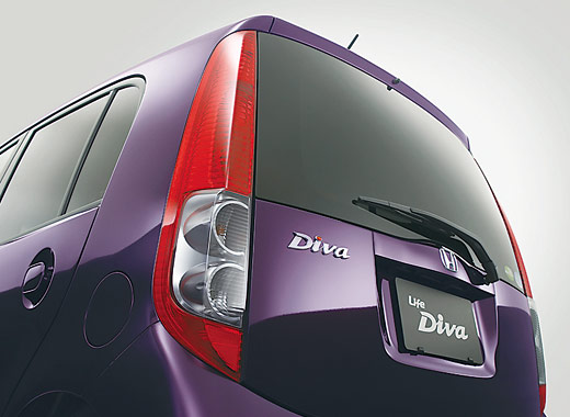 ��^���A�R���r�l�[�V���������v�i�X���[�N�j