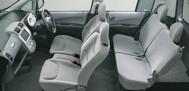 F���O���[�C���e���A���@�t�����g�x���`�V�[�g