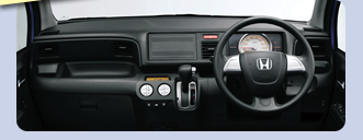 �C���e���A�C���[�W1�@�㉺�̎ʐ^�̃C���e���A�J���[�̓u���b�N�@�V�[�g�J���[�̓_�[�N�E�O���[�@�I�[�f�B�I�z�[�����b�h�̓f�B�[���[�I�v�V����