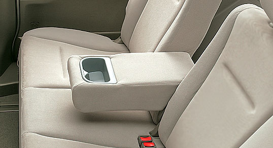 2��ڃV�[�g��^�Z���^�[�A�[�����X�g�i�J�b�v�z���_�[�t�j