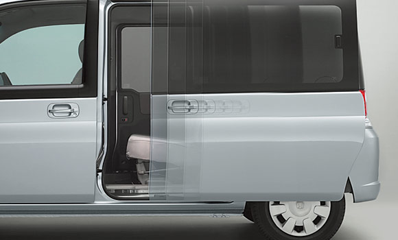 �p���[�X���C�h�h�A