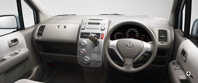 A�^�C�v�iFF�j �C���e���A�J���[�̓`�^���@���[�J�[�I�v�V�����iAM/FM�`���[�i�[�taCD�v���[���[�j�����ԁ@���[�^�[�ނ͎B�e�̂��ߓ_��