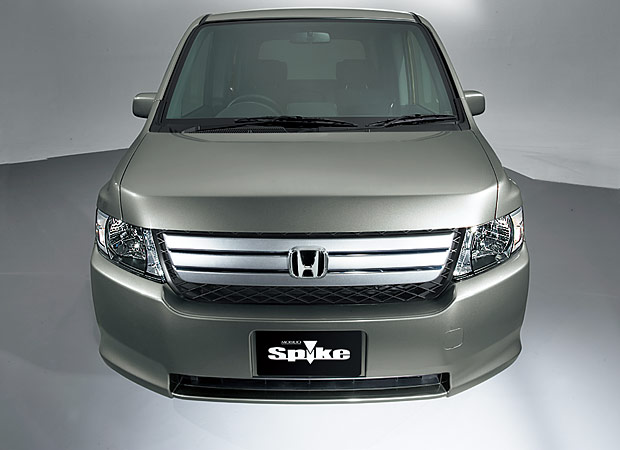 AU�^�C�v�iFF�j �{�f�B�J���[�̓M�����N�V�[�O���[�E���^���b�N