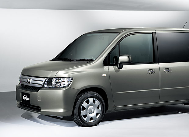 AU�^�C�v�iFF�j �{�f�B�J���[�̓M�����N�V�[�O���[�E���^���b�N