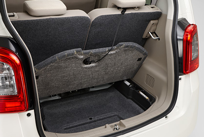 4�l��Ԏ��ł��A�׎��X�y�[�X�͂�������m�ہB