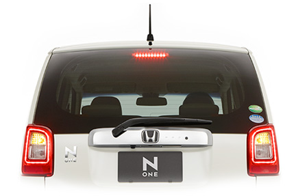 �}�u���[�L���㑱�Ԃɒm�点�āA�Ǔˎ��̂𖢑R�ɖh���܂��B