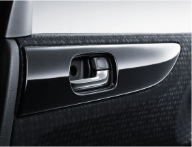 �s�A�m�u���b�N���h�A�K�[�j�b�V��