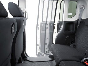 �p���[�X���C�h�h�A