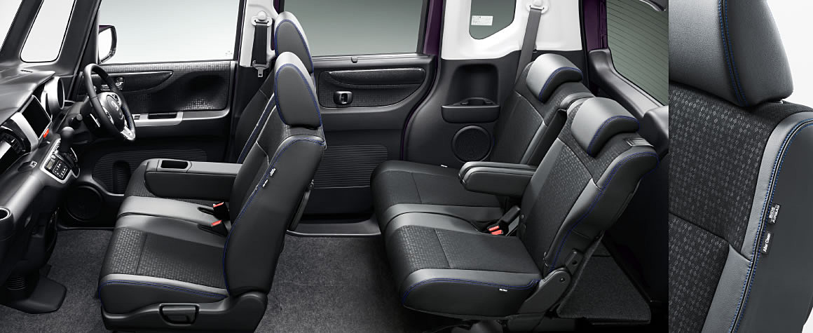 ブラックインテリア × カスタムブラック コンビシート（ブルーダブルステッチ）