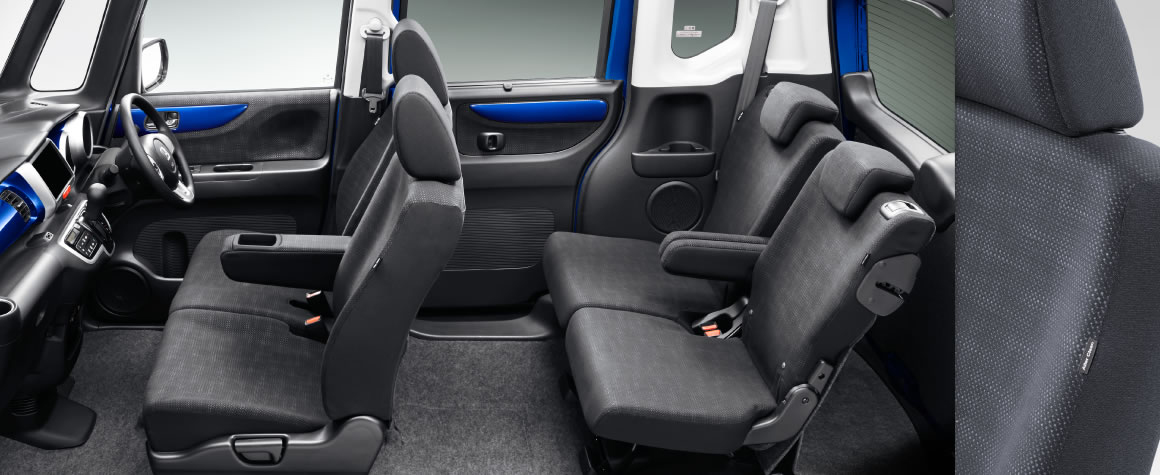 ブラックインテリア × ブラックシート