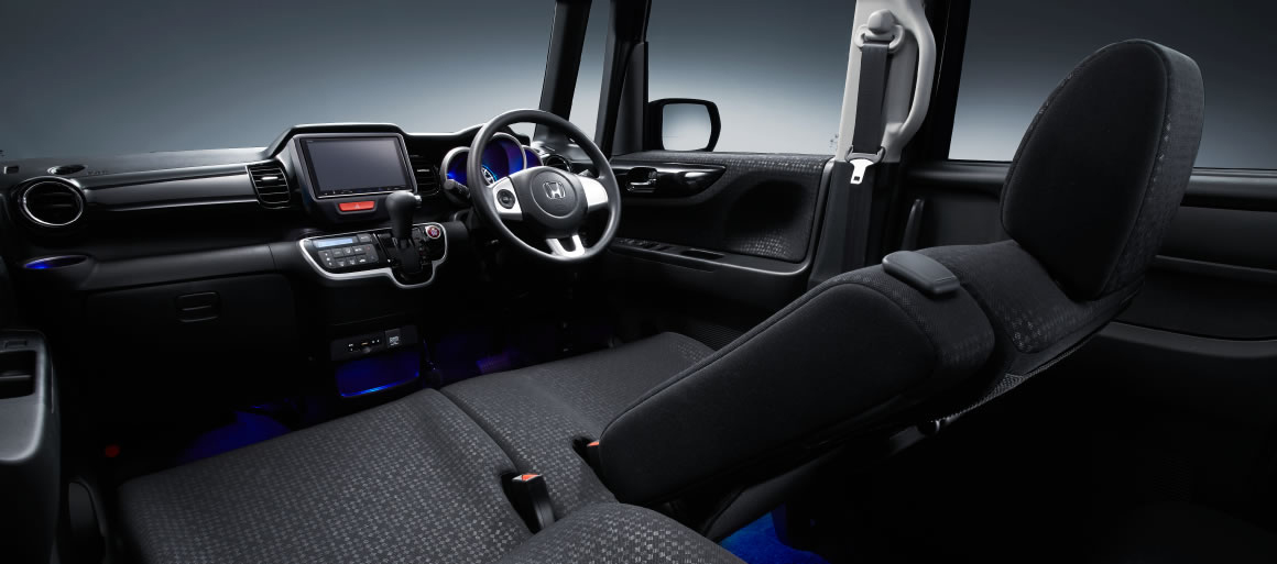 Photo：G・Lパッケージ（FF） 　メーカーオプション、ディーラーオプション装着車