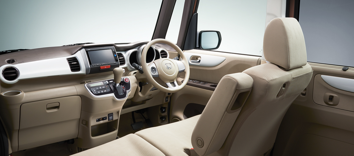 Photo：G・Lパッケージ（FF）2トーンカラースタイル 〈プレミアムピンク・パール＆ブラウン〉　ディーラーオプション装着車 