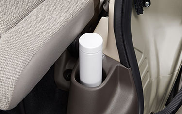 ステップガーニッシュボトルホルダー（リア左右席）