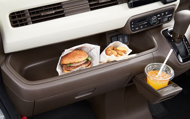 インパネトレー（助手席側）