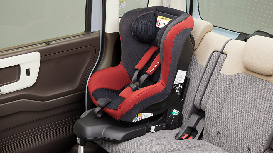 ISOFIX/i-Sizeチャイルドシート下部取付金具（リア左右席）＋トップテザー取付金具（リア左右席）