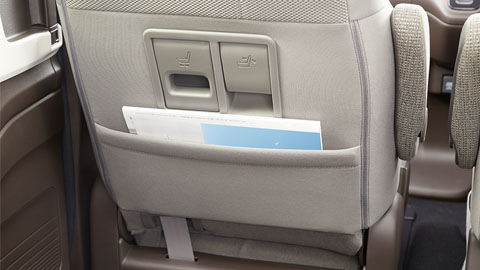 シートバックポケット（運転席/助手席）