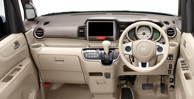 �C���e���A