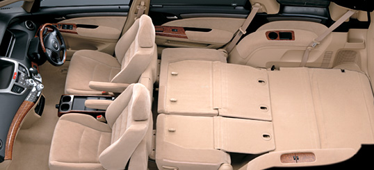 2��ڃV�[�g��|���ƍL��ȃt���b�g�X�y�[�X