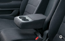 2��ڃV�[�g�Z���^�[�A�[�����X�g�i�J�b�v�z���_�[�t�j