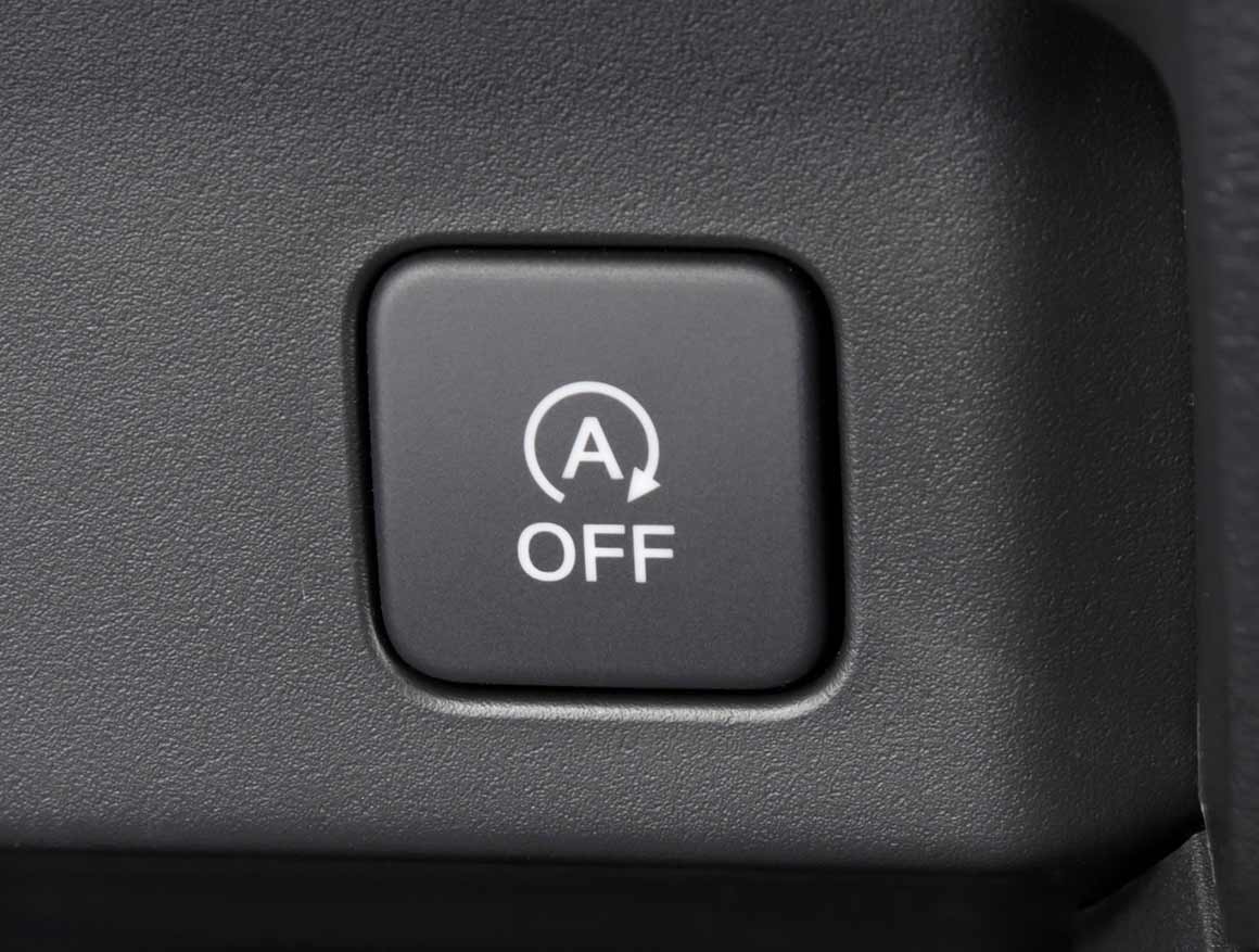 停車時に燃料を無駄に使わない。アイドリングストップシステム。