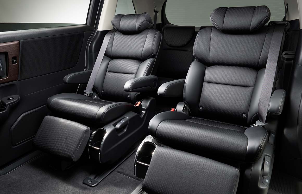 ゆとりの2列目プレミアムクレードルシート[タイプ別設定]