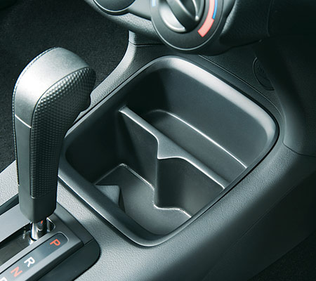 �t�����g�R���\�[���|�P�b�g�i�J�b�v�z���_�[�t�j