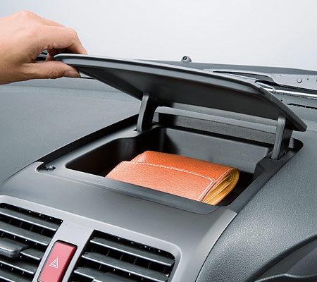 �C���p�l�Z���^�[�A�b�p�[�{�b�N�X