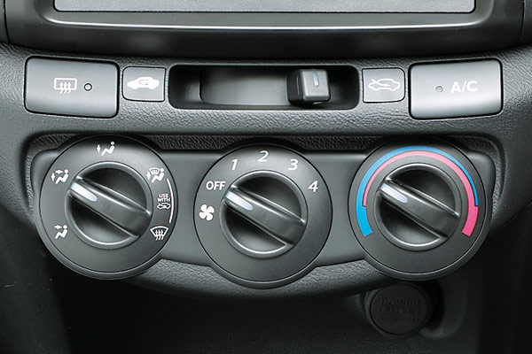 �}�j���A���G�A�R���f�B�V���i�[