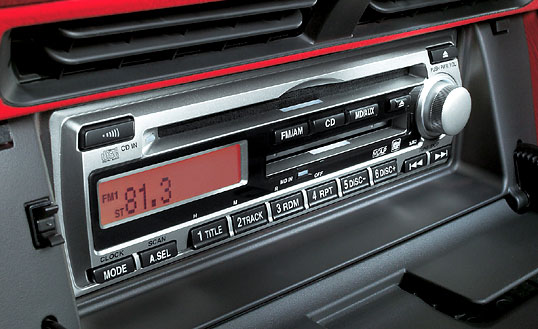 AM/FM�`���[�i�[�tMD/CD�v���[���[