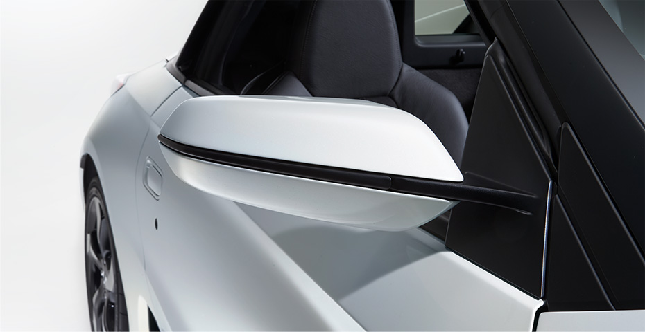 Photo：&alpha;（6MT）　ボディカラーはプレミアムスターホワイト・パール　シートはスポーツレザーシート