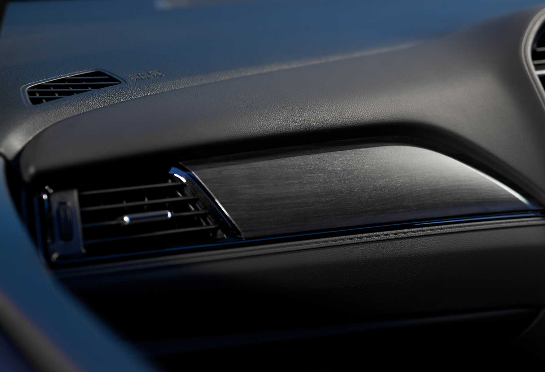 Photo：HYBRID Z・Honda SENSING（FF）　ディーラーオプション装着車