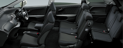 �ʐ^�� RSZ�i1.8L/FF�j�C���e���A�J���[�̓u���b�N�@�I�[�f�B�I�z�[�����b�h�̓f�B�[���[�I�v�V����