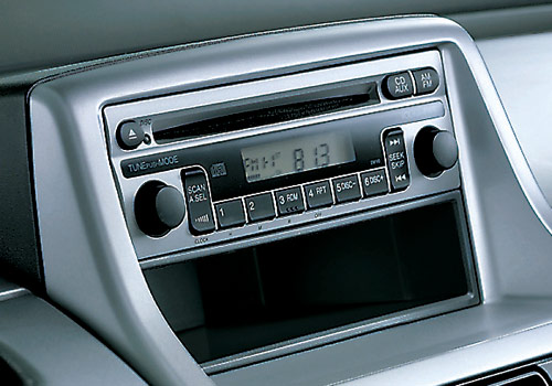 AM/FM�`���[�i�[�tCD�v���[���[�i���v�@�\�t�j