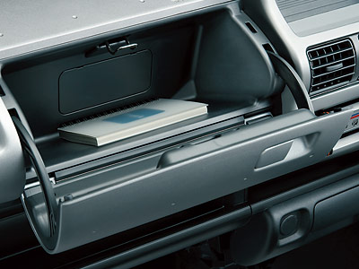 �O���[�u�{�b�N�X