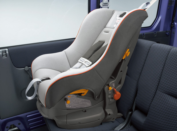�ԗ�����^ISOFIX�`���C���h�V�[�g���A�A���J���b�W