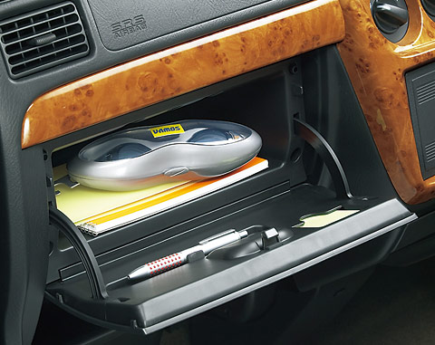 �J�[�h�z���_�[�����O���[�u�{�b�N�X