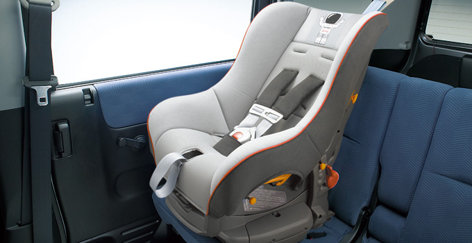 �ԗ�����^ISOFIX�`���C���h�V�[�g