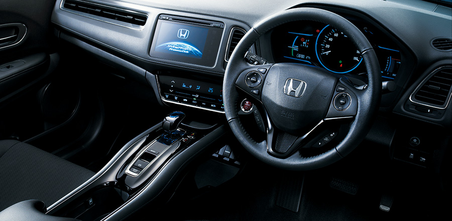 �h���C�o�[�Ɋy�������A���l���ׂĂɂ��났���B