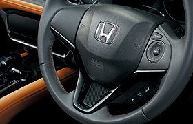 �D���ɂ�����ɂ������A�{�v�̎��������<br />�Ȃ߂炩�ȃX�e�A�����O�z�C�[���B