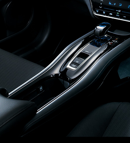 ���ʂȋ@�\��������n�C�f�b�L�Z���^�[�R���\�[���B