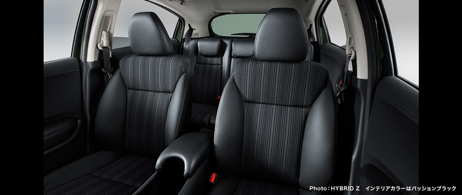 Photo�FHYBRID Z�@�C���e���A�J���[�̓p�b�V�����u���b�N