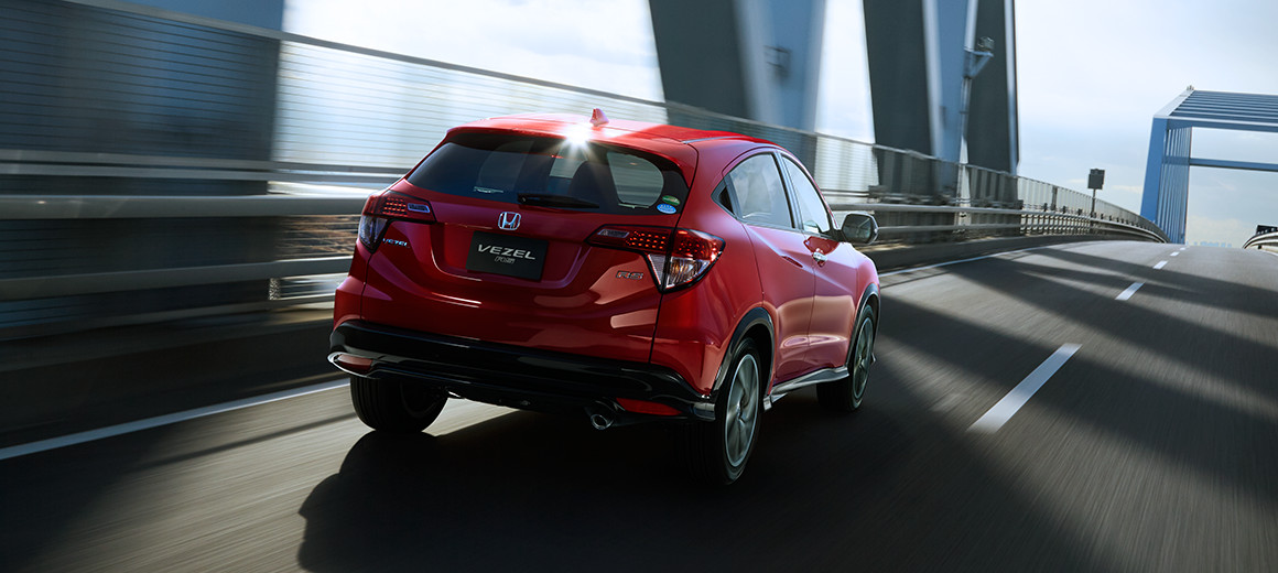 Photo：RS・Honda SENSING　ボディカラーはプレミアムクリスタルレッド･メタリック