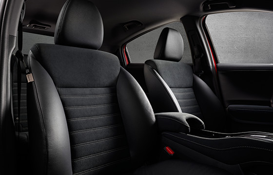 コンビシート＆専用インテリア（ウルトラスエード&reg;）