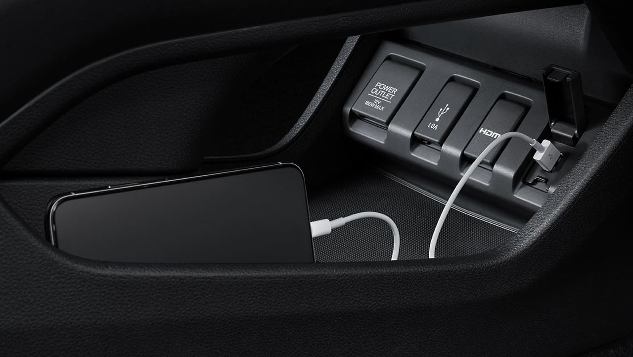 フロントコンソールポケット（LED照明付）