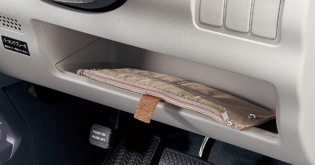 �h���C�o�[�Y���A�|�P�b�g