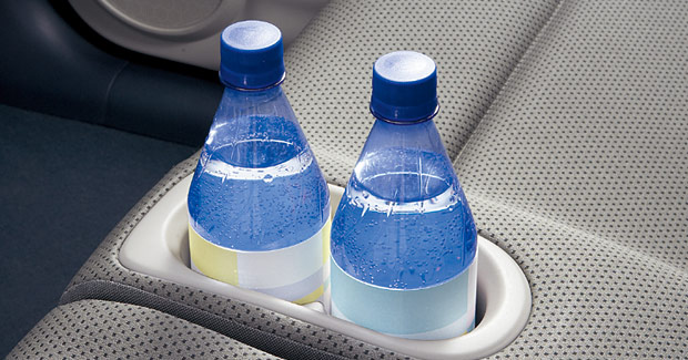 �t�����g�V�[�g�Z���^�[�J�b�v�z���_�[