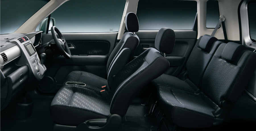 Photo�FW�iFF�j�@�C���e���A�J���[�̓u���b�N