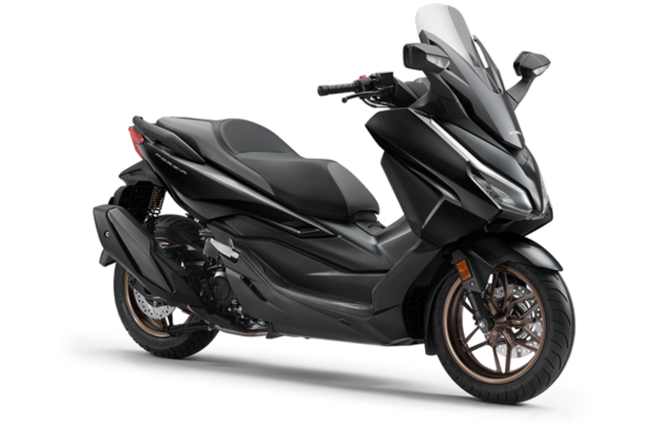 ADV160