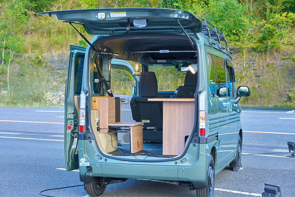 リモートワークや趣味の作業を楽しめるノマド仕様